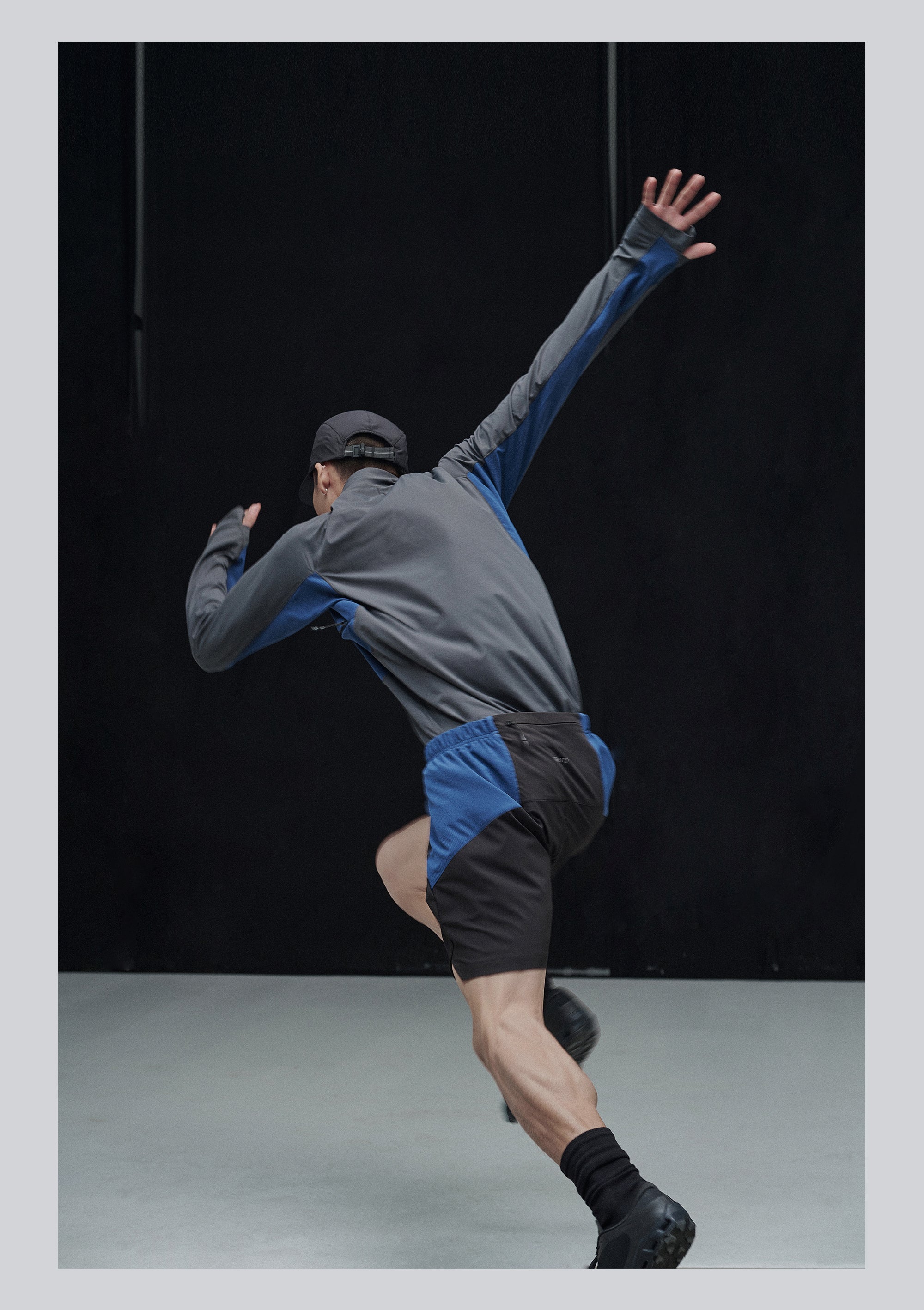 point NEMO 25SS Paneled Contrast Running Long Sleeve – Technical Performance Top