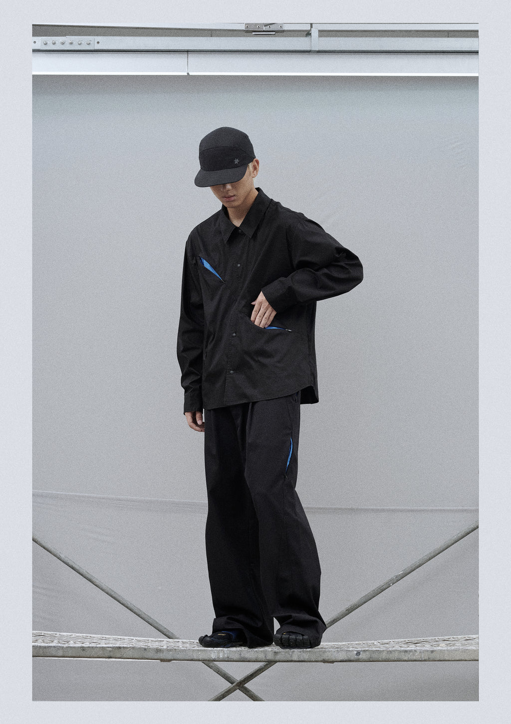 point NEMO Arc-Cut Color-Block Long Sleeve Shirt