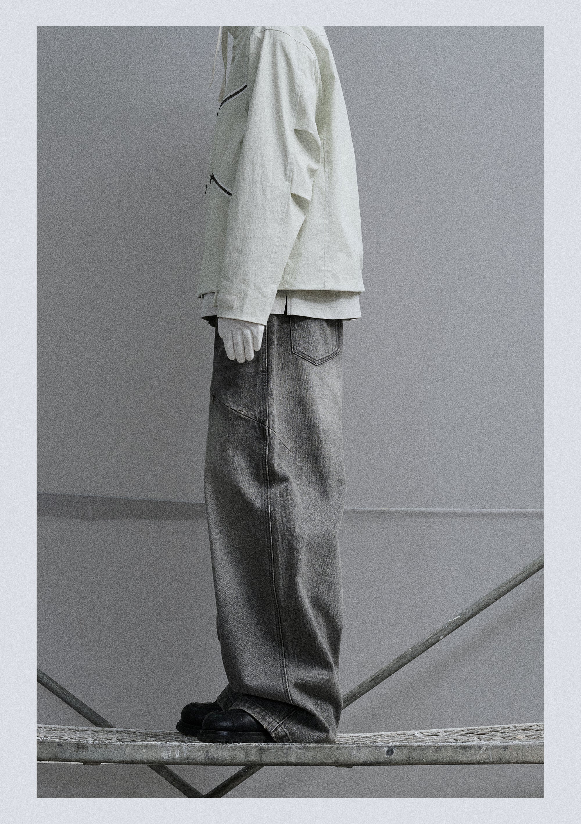 point NEMO Anatomical Curved-Leg Jeans